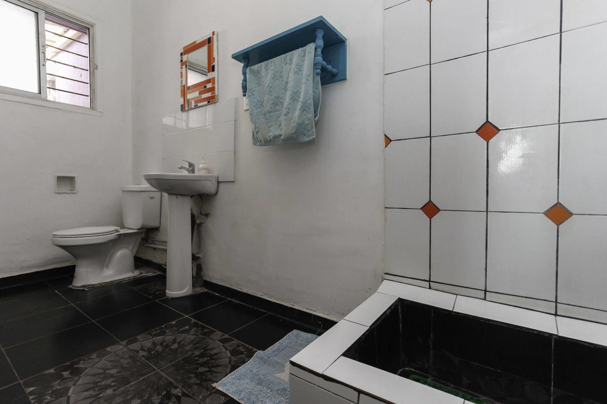Casa Limon Albergue